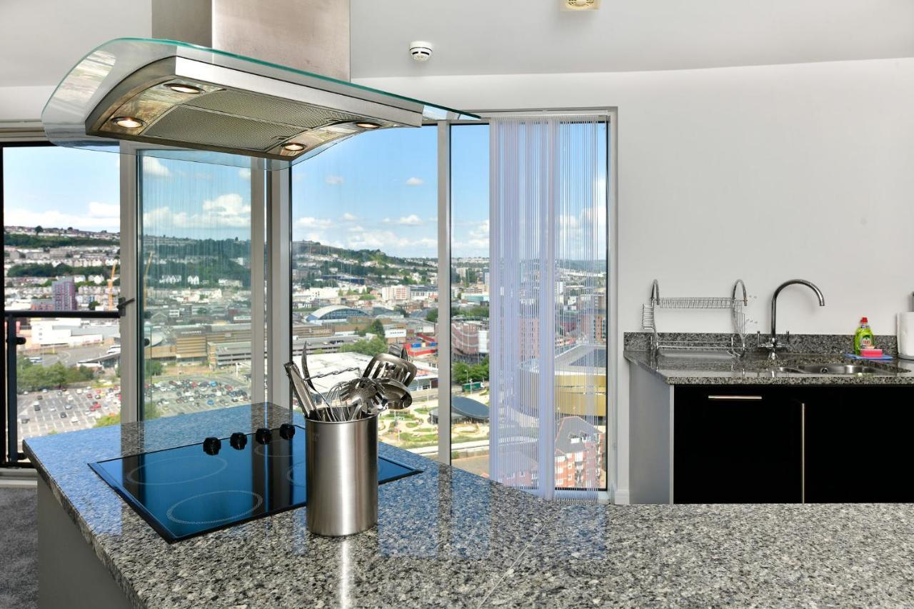 Just Stay Wales - Meridian Tower Marina & City View - 2 Bed Apartment Swansea Eksteriør billede